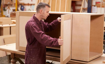 Cabinet making course